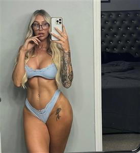 do you like the glasses  ••••#explore #blondegirl #blonde #bikini #bikinimodel