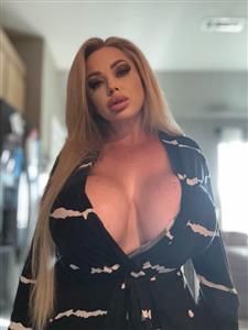 GYKsFr1XQAA4MXV.jpg_small