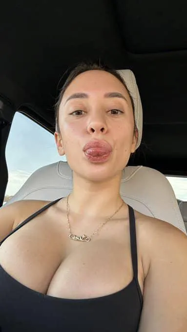 I am available for paid sex, no strings attached. 