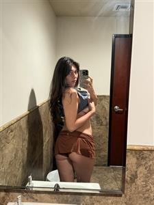 Gv8PrIcXQAA1tq2.jpg_small